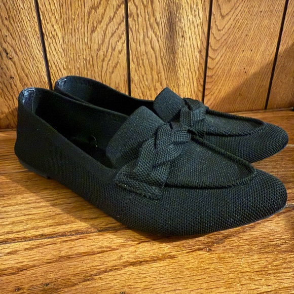 Seychelles Black Loafers for Women - Picture 1 of 4